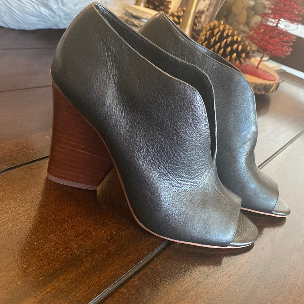 Vince Camuto Booties